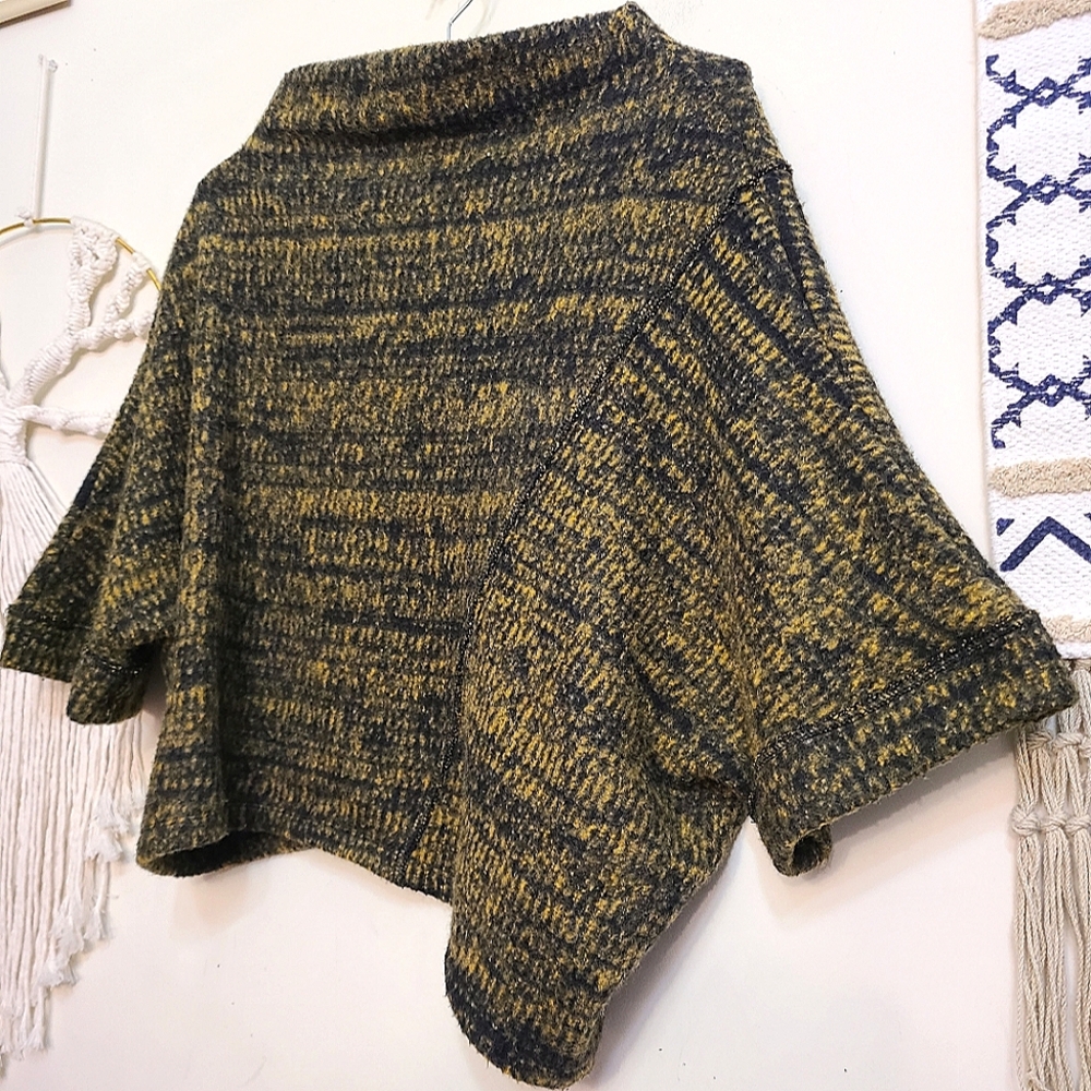 Gershon Bram Cozy Chunky Knit Asymmetrical Pullover Top Lagenlook XS - Picture 3 of 6